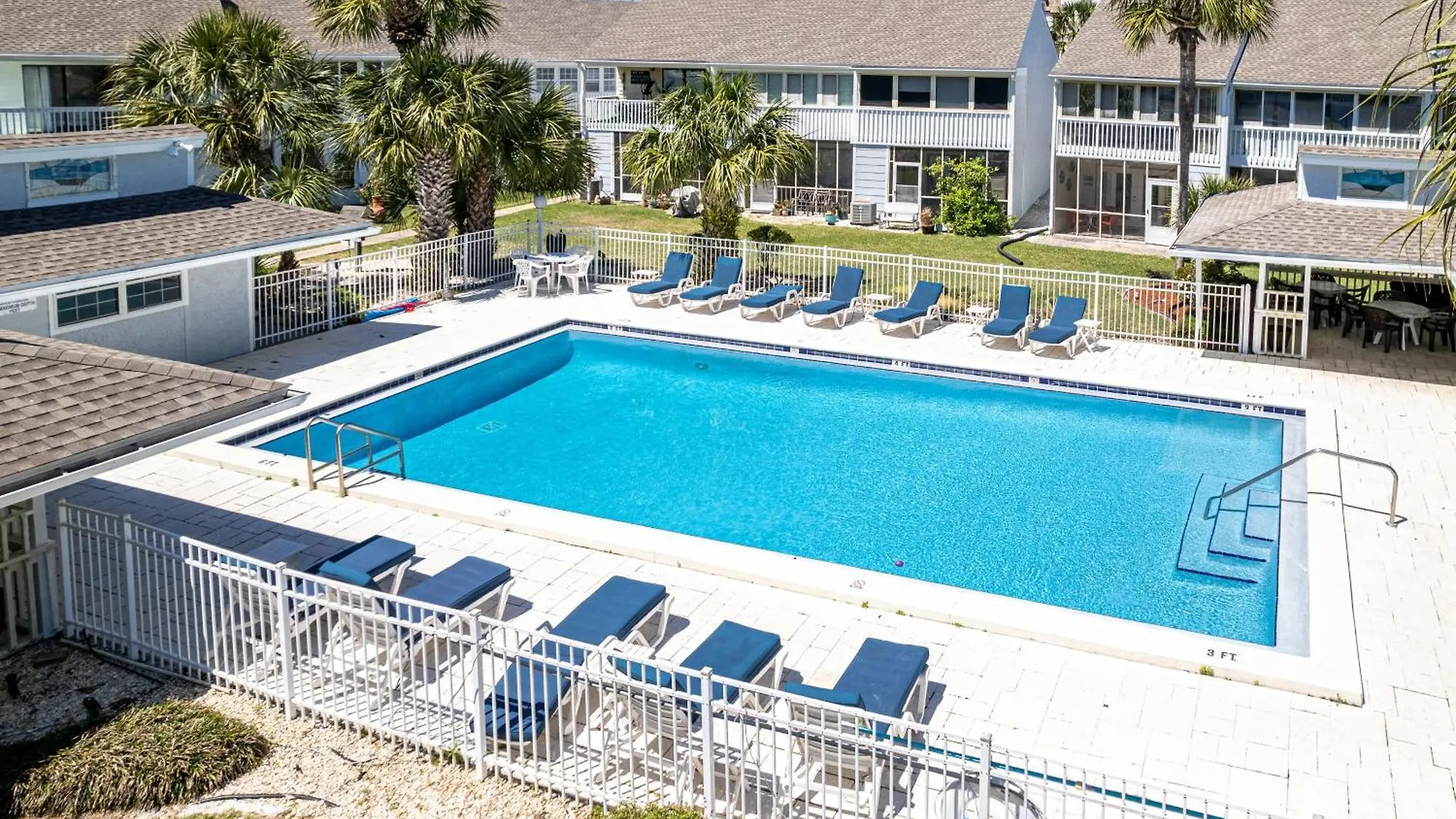 Inlet Reef 213- By Holiday Isle Properties Destin USA